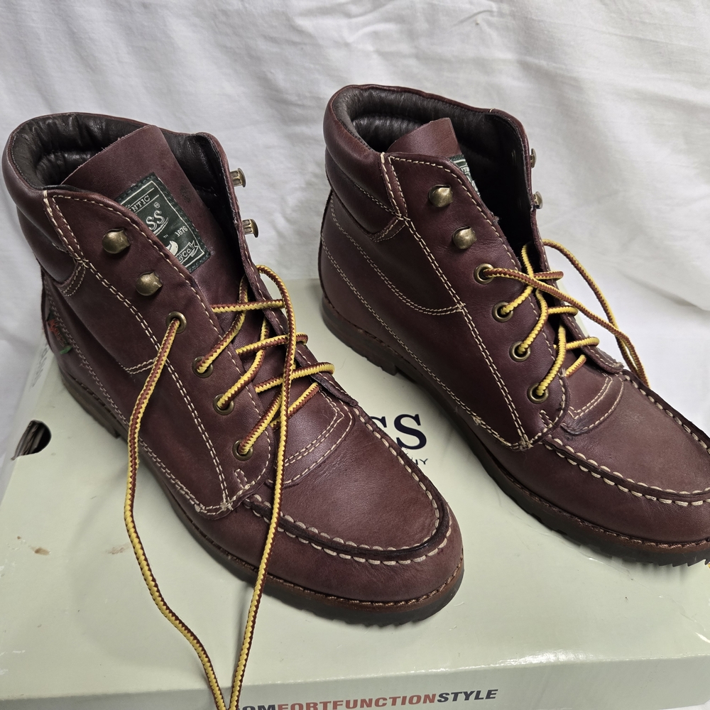 Bass Women's Brown Leather Boots